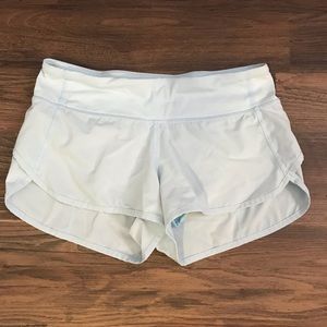 Lululemon 2.5” speed up short